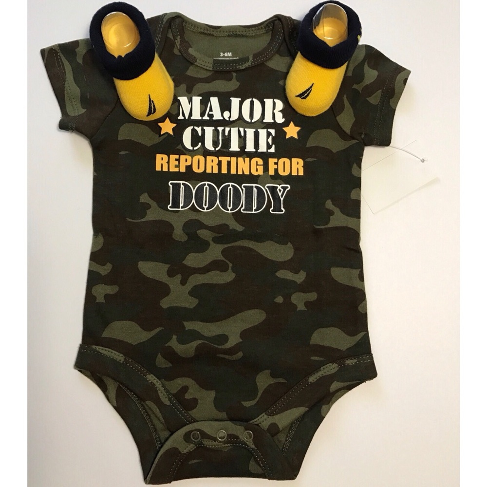 Nautica Infant Booties & NWT Camo Bodysuit 3-6M